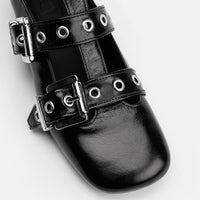 Sall Black Leather Ballerinas - Toe Close-up View - POEVE Collection
