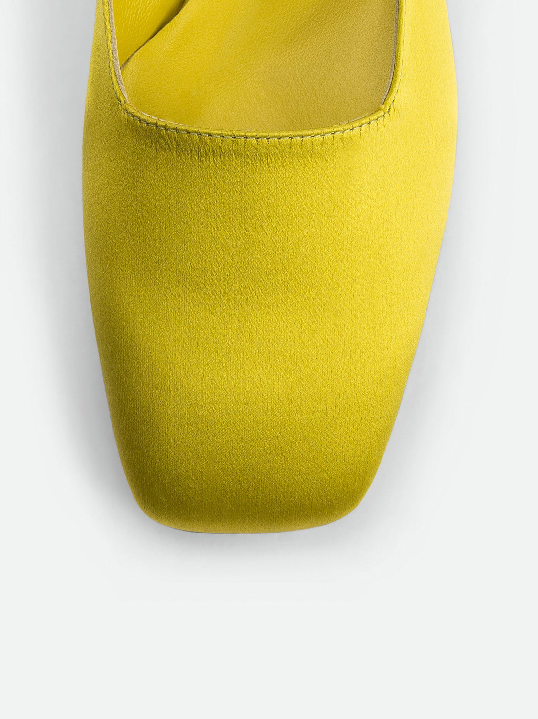 Bonnie Lime Satin Mules - Toe Close-up View - POEVE Collection