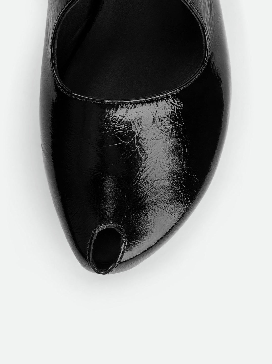 Nebula Black Crinkled Leather Heel Sandals - Toe Close-up View - POEVE Collection