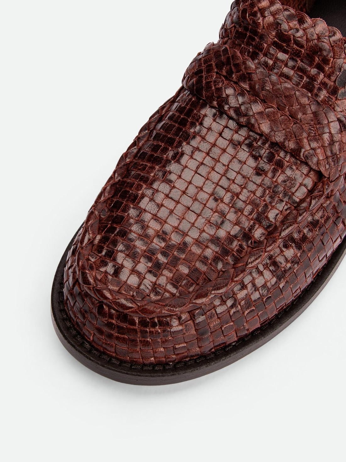 Maverick Brown Hand-Woven Leather Loafers - Toe Close-up View - POEVE Collection