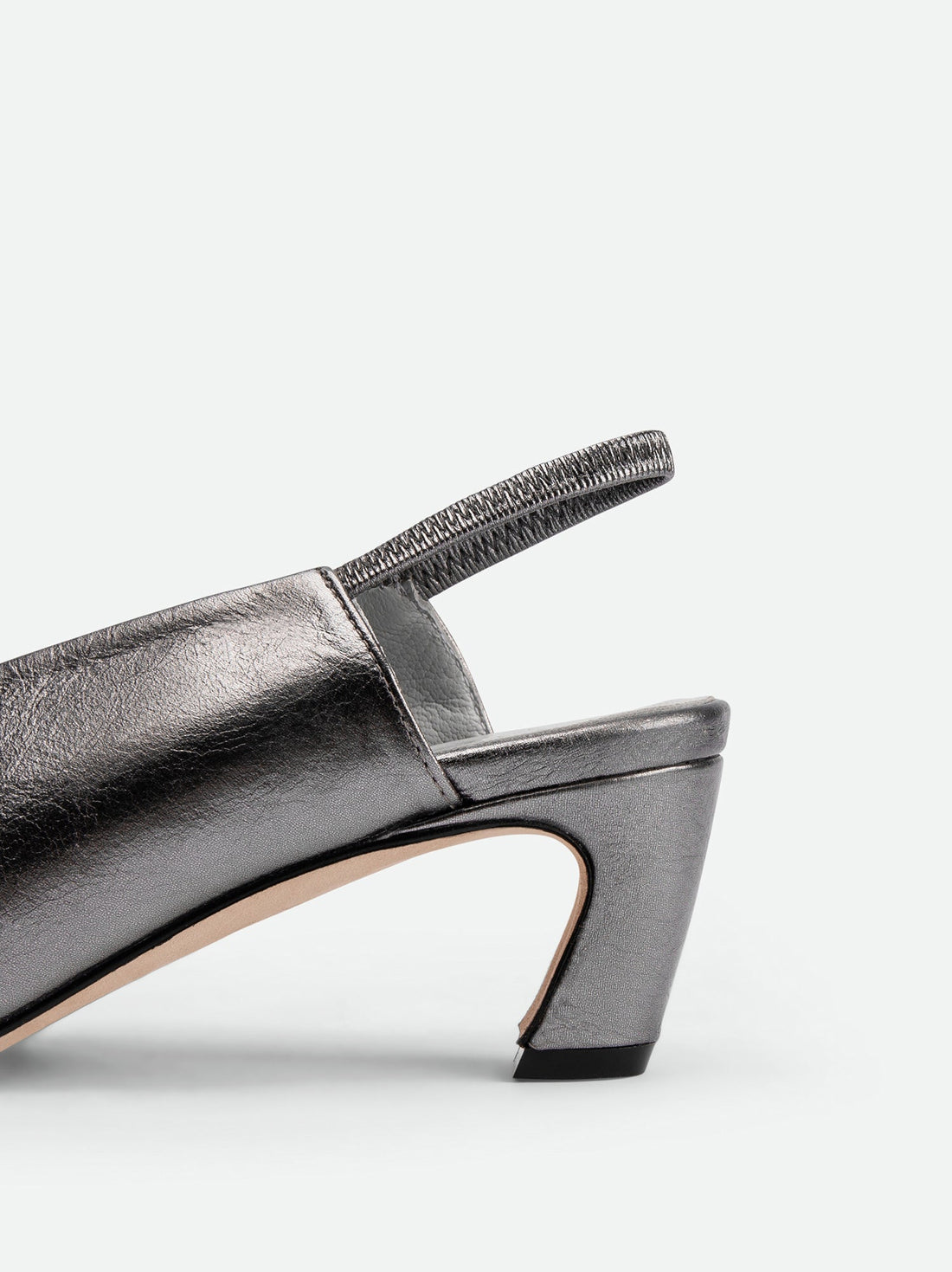 Elisa Silver Crinkled Vintage-effect Laminated Leather Heel Slingbacks - Heel Close-up View - POEVE Collection