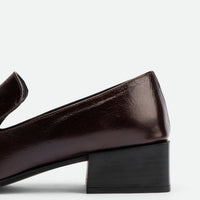 Gwen Dark Brown Crinkled High-Gloss Leather Loafers – Heel View – POEVE Collection