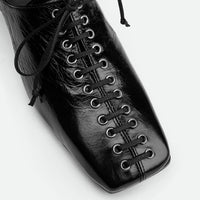 Andee Black Crinkled Glossy Leather Lace-Up Shoes – Toe Close-Up View – POEVE Collection