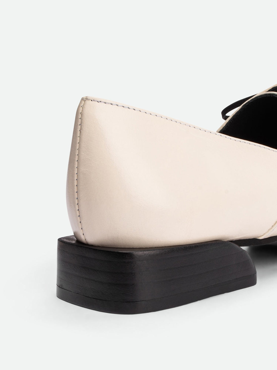 Kaley Off-white Leather Lace-up Shoes - Back Close-up View - POEVE Collection