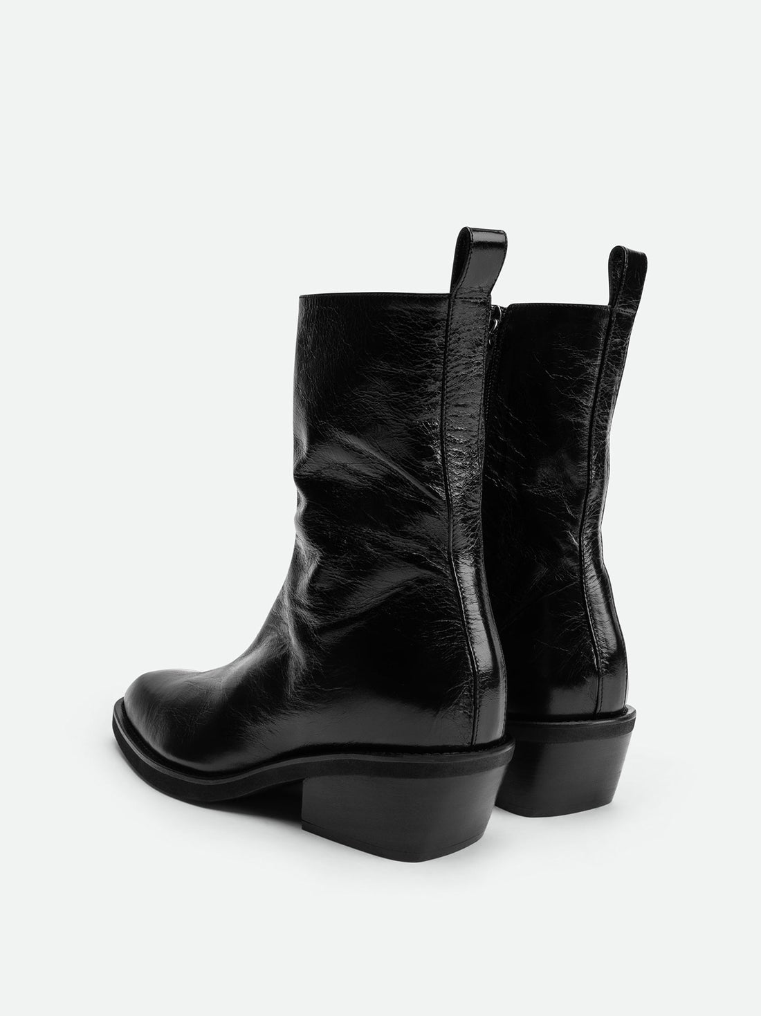 Elow Black Crinkled Glossy Leather Ankle Boots – Back View – POEVE Collection