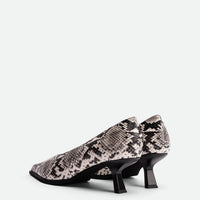 Yonne Snake-Embossed Leather Pumps – Back View – POEVE Collection