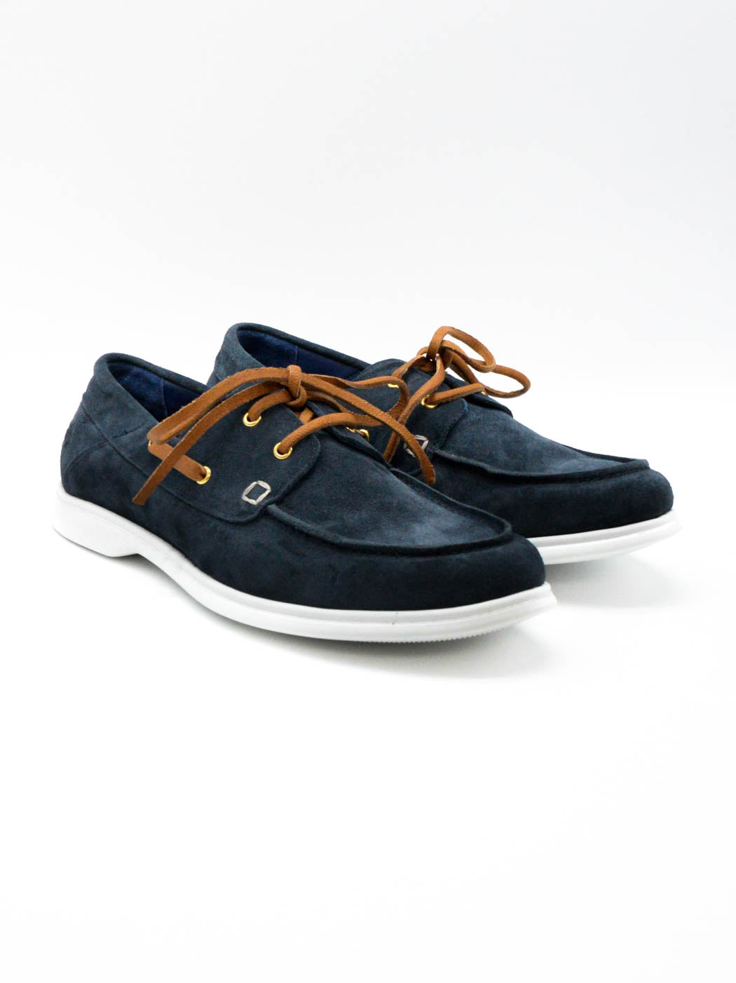 Albert Blue Crust Leather Lace-up Boat Shoes - Three-Quarters View - POEVE Collection
