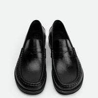 Vera Black Leather Loafers - Top View - POEVE Collection