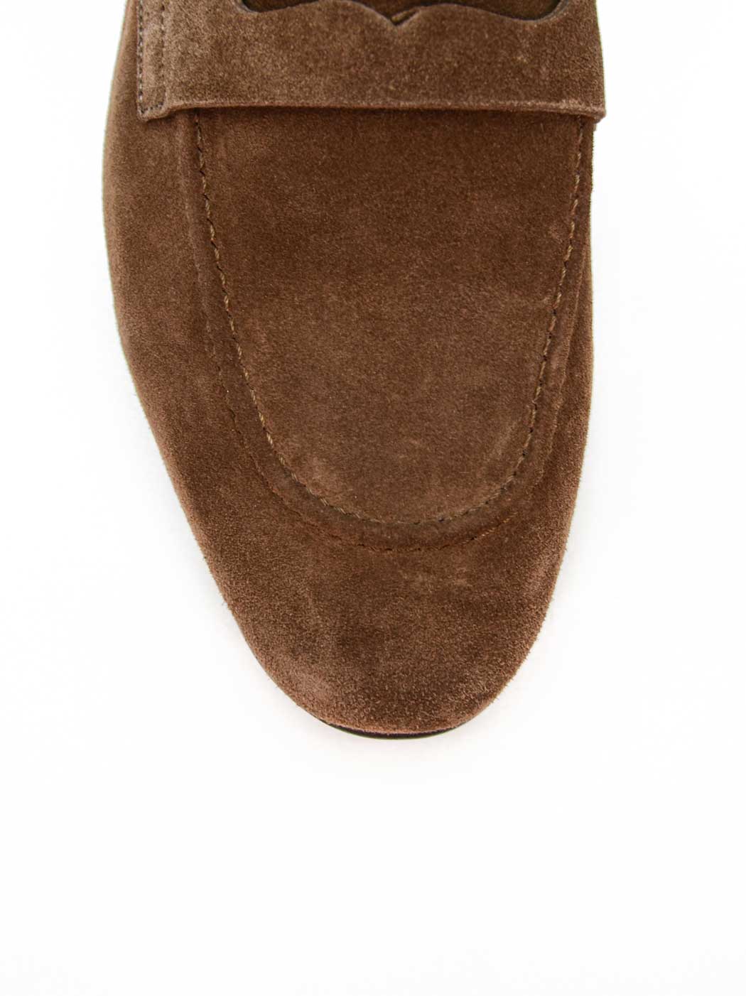 Oscar Brown Crust Leather Penny Loafers - Toe Close-up View - POEVE Collection